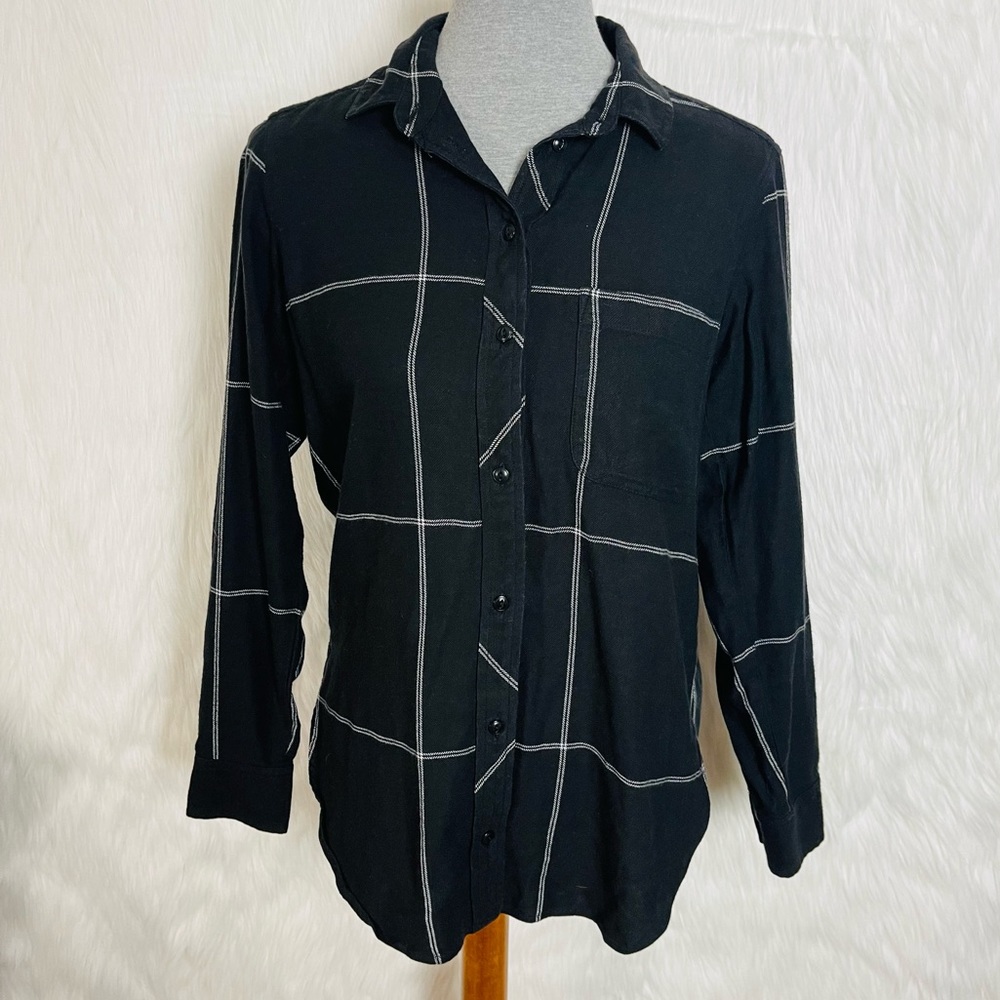 Athleta Windowpane Black Button Down Shirt